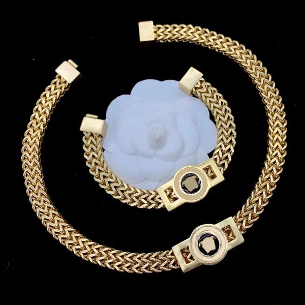 Ensemble de bijoux de luxe de styliste en or 18 carats, colliers et pendentifs, breloques à la mode, cadeau d'anniversaire pour fête des femmes