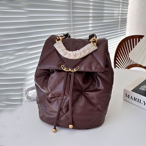 Diseñador de lujo Serie 19 Mochila Bolsa 21x25 cm Cuero de piel de cordero suave Hardware tejido dorado Cadena Matelasse plateada y dorada Bolsos escolares de alta capacidad para mujer