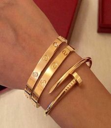 Designer de luxe en acier inoxydable 316l plaqué or 18 carats tournevis vis amour marque bracelet bracelet pour femmes et hommes5718037