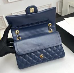 Bolso de diseñador de lujo 2.55 CF Bolso con solapa Bolso de cadena de cuero genuino de alta calidad Bolso bandolera de piel de vaca de caviar Color sólido con bolso de mensajero con patrón de rombos