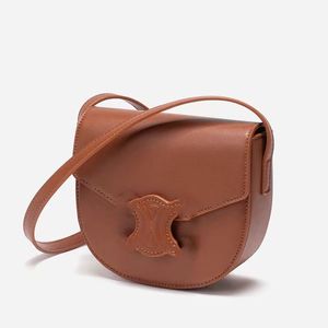Sac de créateur de luxe Mode mini sac de selle Skew Straddle Sac semi-rond Sac à bandoulière pour femme Sac à main en cuir de haute qualité