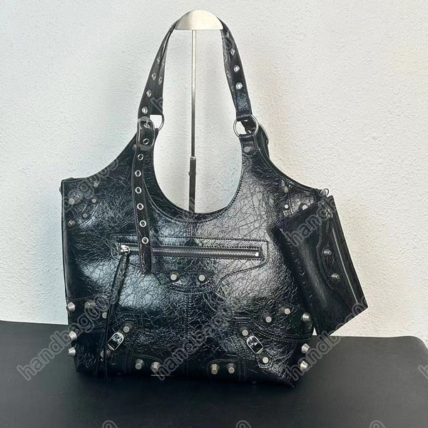 Bolso de diseñador de lujo Bolso con remaches en las axilas Bolso Le Cagole Bolso de cuero verdadero Asa ajustable con apertura superior Bolso de mano mediano y grande Bolso de compras de moda