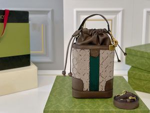 Luxe designer tas De nieuwe geometrische bucket Bag heeft een stijlvol ontwerp met een lange riem voor een crossbody -tote