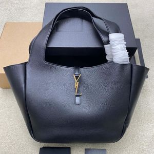 Sac de créateur de luxe Femmes sac fourre-tout Bea Pourse de sac à main épaule en cuir noir avec poche à glissière à glissière