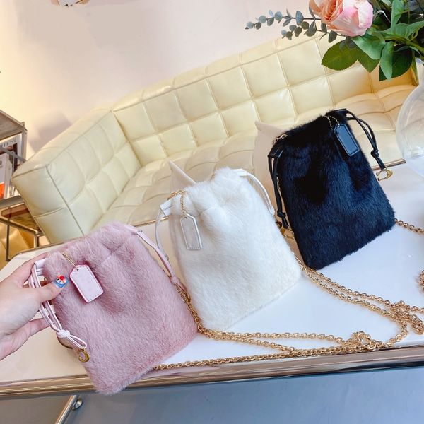 Bolsos de diseñador de lujo C letra monedero bolso de piel mullido totalizador axila hombro bolso hobo para mujeres felpa peluda bolsa billetera moda otoño invierno bolsos de viaje