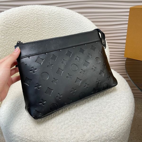 Fashion Pochette Voyage Soup Sac Men Femmes Designer Sac d'embrayage Cuir Bosshed Bourse Luxury Marque