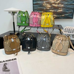 Sacs de créateurs de luxe Sac à main Sac à bandoulière Sac fourre-tout Mini Seau Femme Cross Satchel Cordon de serrage 2023 Nouveau style Couleur Contraste Toile Épaule Vente directe d'usine