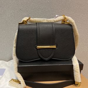 Sacs de créateurs de luxe Sac à bandoulière pour femme Style simple et classique Peut être porté ou croisé pour toutes les occasions Les couleurs unies sont faciles à assortir