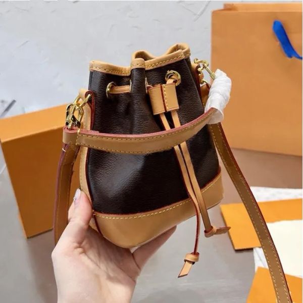 Bolsas de diseñador de lujo Bolsas de noche para mujeres Bolsas Nano Noe M81266 Bolso de hombro de cuero bolsos de cuerpo cruzado Mini Bucket Bag Fomen Purse Price al por mayor