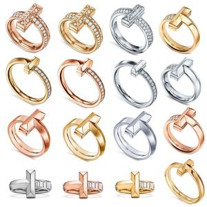 Anillos de banda de diseñador de lujo 925 Plata CZ Diamante Letra T Mujeres Anillo de bodas Moda Joyería clásica264Q