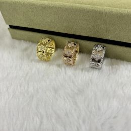 Luxe designer band ringen sieraden vrouwen titanium staal zilveren liefde ringen voor sieraden voor geliefden paar diamant cluster ringen cadeau