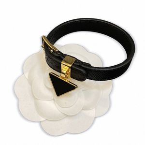 Bracelet de luxe pour hommes et femmes, bracelet de haute qualité, sac en cuir, pendentif, couple, fourniture de bijoux, 93WG #