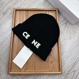 Luxe designer beanie letter ventileren muts ventileren Gebreide muts borduurwerk Warm veelkleurig Klassiek trend herfst winter Elegantie veelzijdig Hoge kwaliteit L78