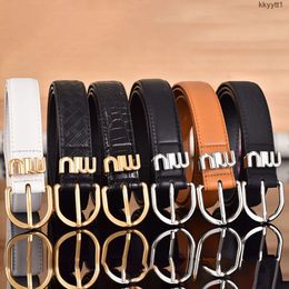 Luxury Designer Belt Men and Women Cinturón neutral de letras neutral La longitud del cinturón de marca clásica 100-110 cm con una exquisita caja de regalo