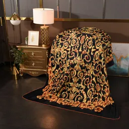 Manta de diseño de lujo con estampado dorado y negro, sofá cama con estampado de palce, mantas de diseñadores de terciopelo de zorro de doble capa