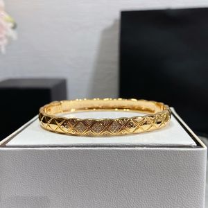 Pulsera de diseñador de lujo Moda Estilo clásico Pulsera para mujer Pulsera para hombre Pulsera para parejas Diseño de diamantes Regalo Regalo Reunión social Adecuado