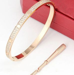 Bracelet de créateur de luxe Gold Plus Bracelet Tai Steel Tournevis de mode Dix diamants Bracelet en acier inoxydable Marque de mariage Bijoux Fille Cadeau