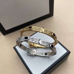 Bracelet de créateur de luxe Hommes Femmes Mode Coeur Amour Or Argent Bracelet Classique Top Qualité Luxe Designer Bijoux Cadeau De Mariage 2203012D