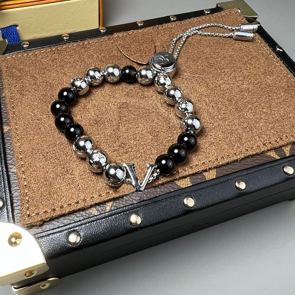 Bracelets de créateurs de luxe pour femmes bracelet à la mode lettre bracelets perles personnalisées couple bracelets cadeaux de vacances en gros