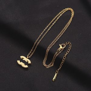 Luxe designer merk dubbele letter hanger kettingen ketting 18k goud vergulde crysatl strass sweater newklace voor vrouwen bruiloft joodlry accessoires