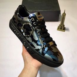 Marca de diseñador de lujo Philipp Zapatos para hombre Skull Top Pp Walking Leather Cowhide Hombre Sports Casual Fashion Shoe Sneakers Quality Tpnlb mjjj0002