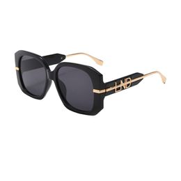 Luxe designer merk zonnebrillen Designer zonnebrillen Hoge kwaliteit lenzenvloeistof Dames Heren Bril Dameszonnebril UV400 lens Unisex 6029 groothandel