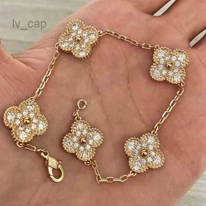 Bracelet de charme de luxe de créateur trèfle perle 4 pièces collier en or 18 carats boucles d'oreilles de mariage marque laser V0zn