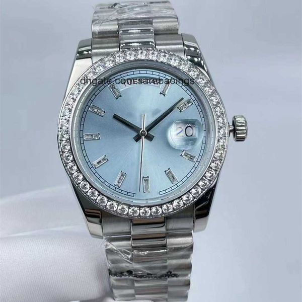 Montre automatique de luxe classique de mode incrustée de visage bleu, taille d'ongle stéréoscopique 36 mm, verre saphir, un cadeau de Noël préféré des dames E1P5