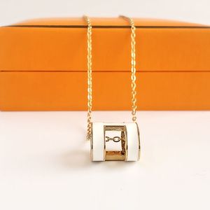 Designer de luxe Classic H Colliers de pendentif Femmes en acier inoxydable 18K Gold Letter Collier Bijoux Cadeaux pour femme