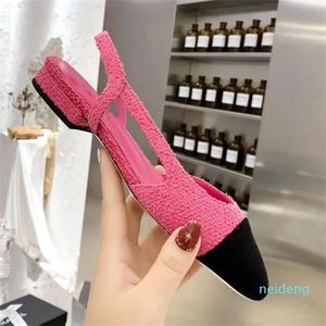 Zapatos de mujer clásicos de diseñador de lujo, zapatillas de cabeza redonda de tacón grueso de verano, sandalias de mujer, zapatos de fábrica de zapatos de oficina