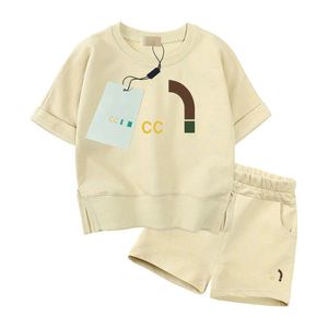 Luxe designer Kleding Sets kinder T-shirt korte broek monogram mode Brits modemerk zomer kinderschatten en meisjes katoen tweedelig