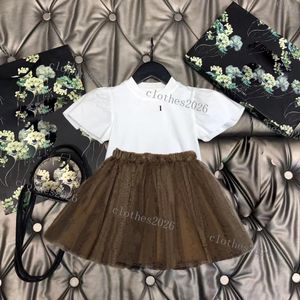 Luxe designer kledingsets kinder T-shirtshortst mode Brits modemerk zomer kinderschatten meisjes katoenen tees Modieuze gaasrok zwart wit