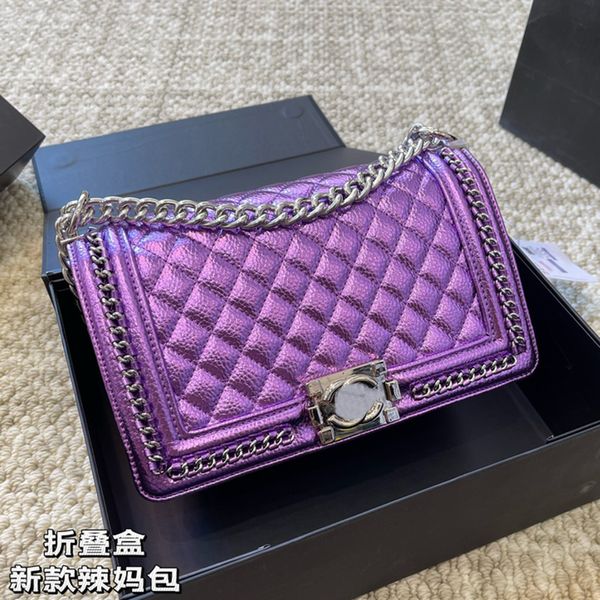 Bolso cruzado de diseñador de lujo Bolso de mujer Bolso de hombro Mochila con cadena de metal Estuche para teléfono de gran capacidad Lápiz labial Bolsa de maquillaje Hebilla de bloqueo de hardware Celosía de diamantes