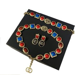 Designer de luxe balancent carré ovale rouge noir boucles d'oreilles pendentifs en cristal boucles d'oreilles mode cadeaux élégants bijoux de haute qualité avec boîte