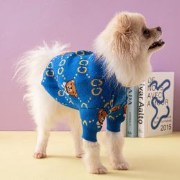 Ropa de diseño de lujo para perros para perros pequeños y medianos bata de cachorro de cachorro de moda suéter de mascota corgi schnauzer ropa para perros con otoño