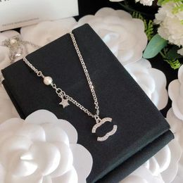 Luxe ontwerper Dubbele letter Pendant Kettingen Star Pearl Link Chain 18K Gold Golde Crysatl Rhinestone Necklace for Women Wedding Party Joodlry Accessoires