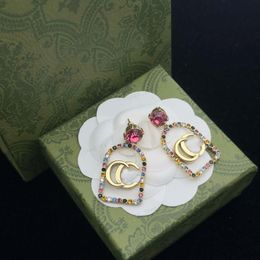 Pendientes de diseño de lujo, colgante en forma de jaula de pájaros colorido de oro de 14 quilates, interior clásico, doble alfabeto, elegantes pendientes con dijes para mujeres, Navidad, regalos de alta calidad