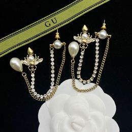Orecchini di design di lusso Lettere di moda Orecchini pendenti con nappe Coppie Regali di fidanzamento di compleanno di nozze