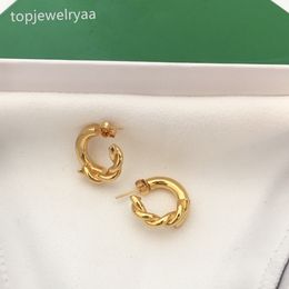 Pendientes de diseñador de lujo para damas Pendientes de marca brillantes de oro y plata Joyería de fiesta de moda para cada ocasión