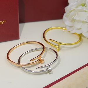 Designer de luxe élégant bracelet de diamant bracelet personnalisé mode femmes bracelet diamètre intérieur 5 cm qualité de bijoux de conception spéciale