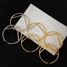 Diseñador de lujo Elegante pendiente de oro y plata Moda Mujer Carta Colgante Pulsera Boda Diseño especial Joyería Quality-F11