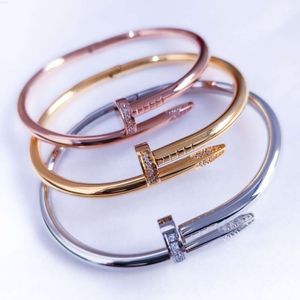 Luxe designer mode 316LStainless Steel 18K Gold Ploated Brand Love Nail Bracelet Bangle For Women Men Parp