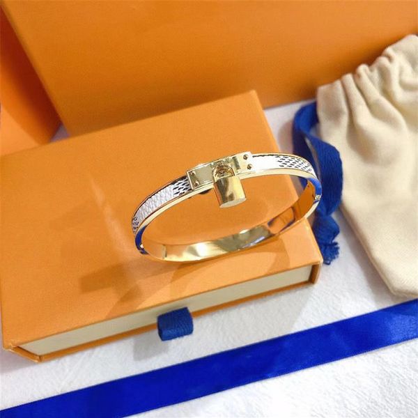 Designer de luxe Fashion Bangle bracelet femme ou homme sac en cuir de haute qualité pendentif couple top bijoux supply285S
