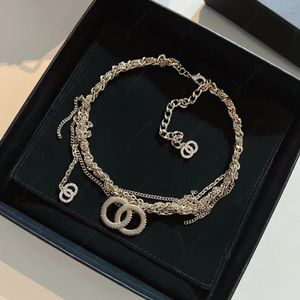 Gargantillas de moda de diseñador de lujo para mujer, collares con colgante de letras de diamantes, joyería de regalo para fiesta de boda