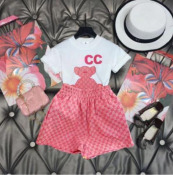 Des vêtements de mode de créateur de luxe ensembles enfants t-shirt rose chameau court de mode britannique marque de mode d'été trésors et filles coton en deux pièces