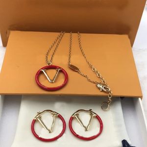 Créateur de luxe mode cerceau Huggie boucles d'oreilles femmes longs colliers cadeau bijoux de haute qualité avec Box233x