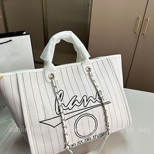 Designer de luxe Mode Sacs de plage pour femmes Totes Grande capacité Spacieuxcorps Temps libre Passer ses vacances Sac à bandoulière pour femme de haute qualité