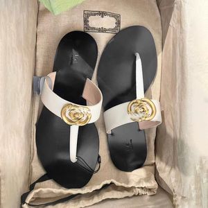Chaussures décontractées tongs 10a Top Quality Sandal Loafer Mule Designer Sliders Slipper Femaux Été extérieur chaussure plate authentique en cuir Sandale Sandale Luxury Men Vintage