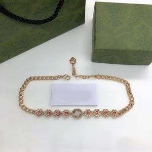 Luxe ontwerper Bloemen alfabet Chokers ketting 14k gouden koper voor damesfeestje Gift sieraden