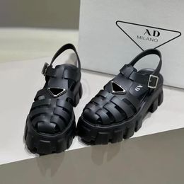 2023 Designer Vrouw Slide Schuimrubber Sandalen Flatform Luxe Man Slipper Zwart Gat Saffloer Comfortabele Sfeer Canvas Schoen